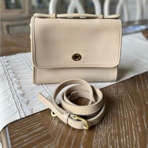 Vintage COACH Court Bag